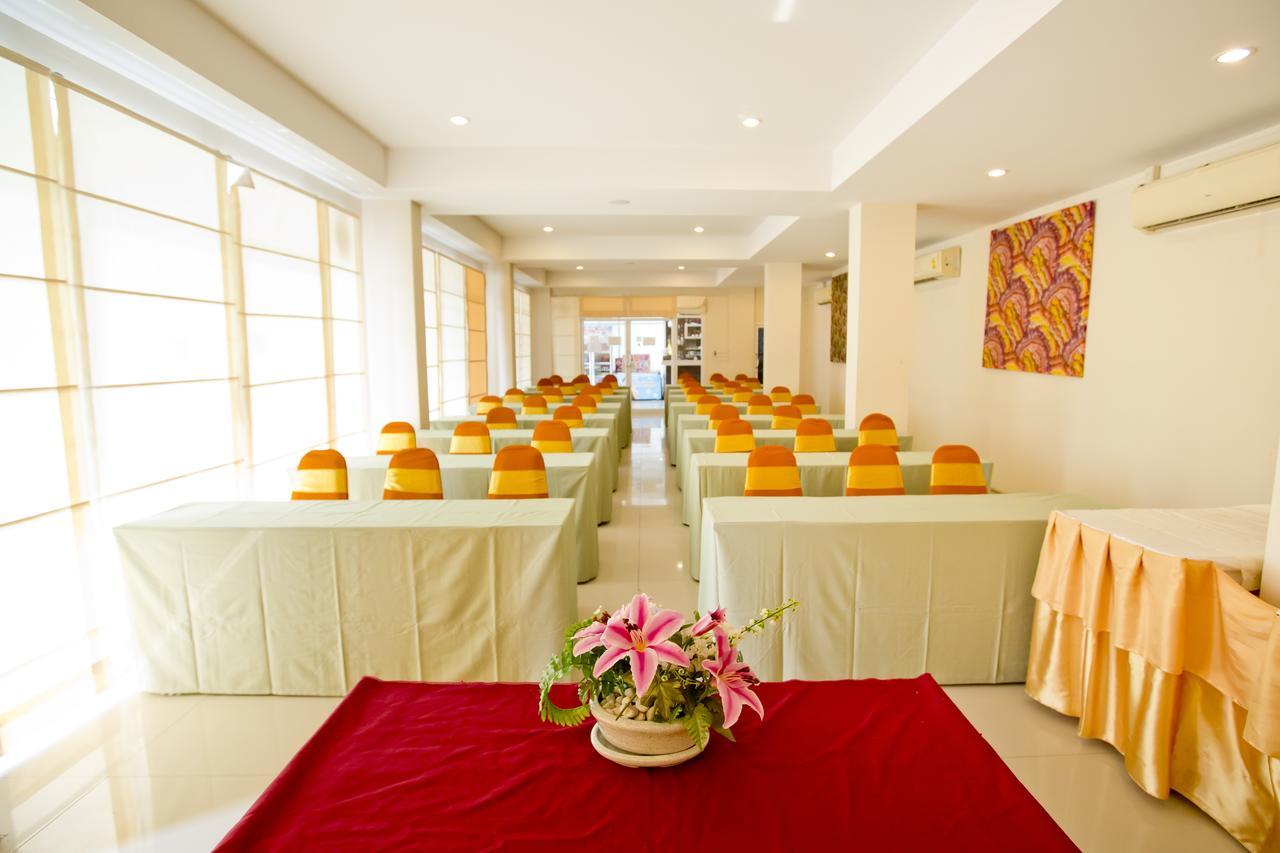 Bangkok Boutique Resort Rangsit Патхумтхани Экстерьер фото
