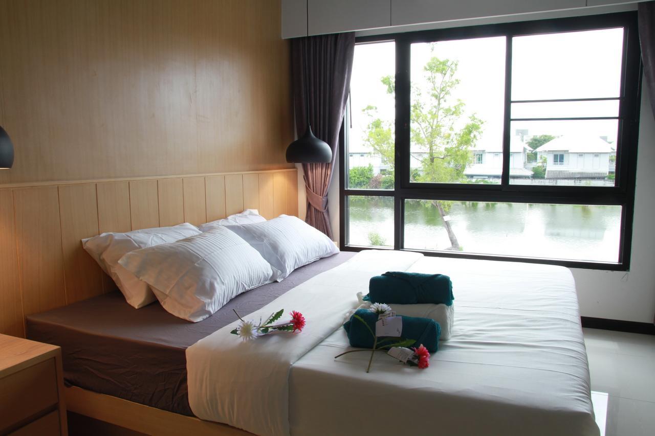 Bangkok Boutique Resort Rangsit Патхумтхани Экстерьер фото
