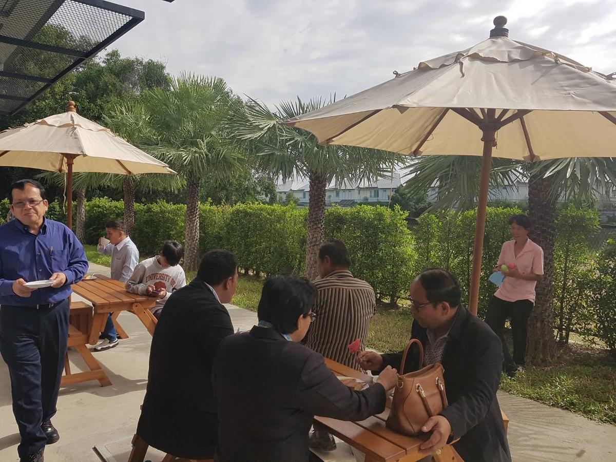 Bangkok Boutique Resort Rangsit Патхумтхани Экстерьер фото